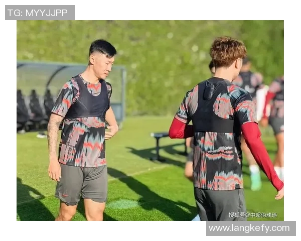 徐新对阵上港精彩视频回顾与赛后分析全景呈现