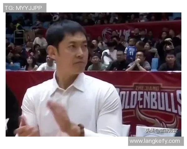 张庆鹏的篮球之路：从青涩少年到职业明星的奋斗历程与心路历程