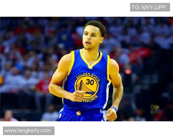 库里三分球总数突破四千大关成历史第一人再创传奇时刻