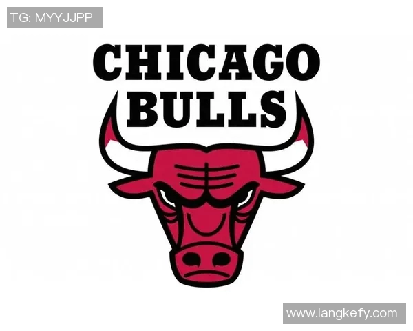 布鲁克林篮网与公牛激战正酣谁能在NBA赛场上笑到最后