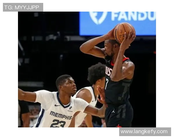 明天火箭对阵灰熊期待激烈对决球迷热情高涨助威现场