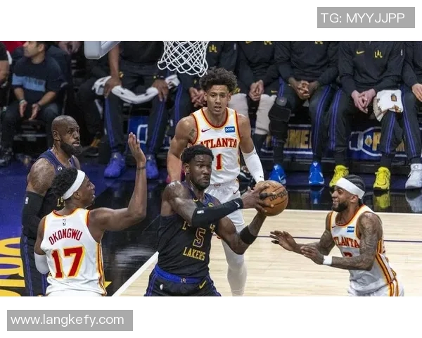 湖人队与老鹰队在2011年3月9日的精彩对决回顾与赛后分析