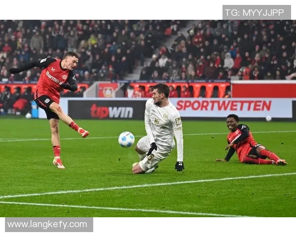 欧冠激战罗森博格迎战巴特争夺小组出线关键战役