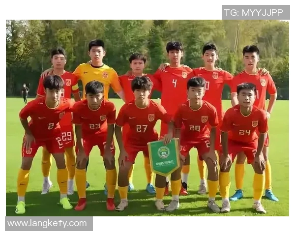 美国U18青年队迎战巴拿马队争夺国际比赛荣誉与发展机会