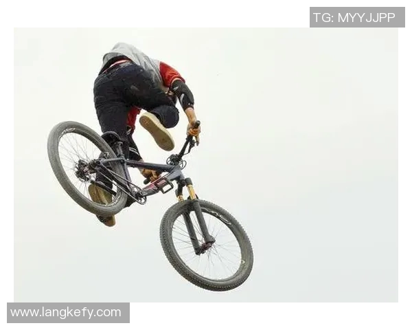 成都极限运动队与杭州极限运动队实力对比赛后分析与总结MBA