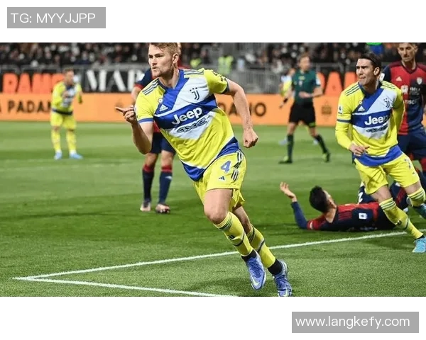 国际邀请赛最新积分榜FPX以53分稳居第一名竞争激烈引人关注