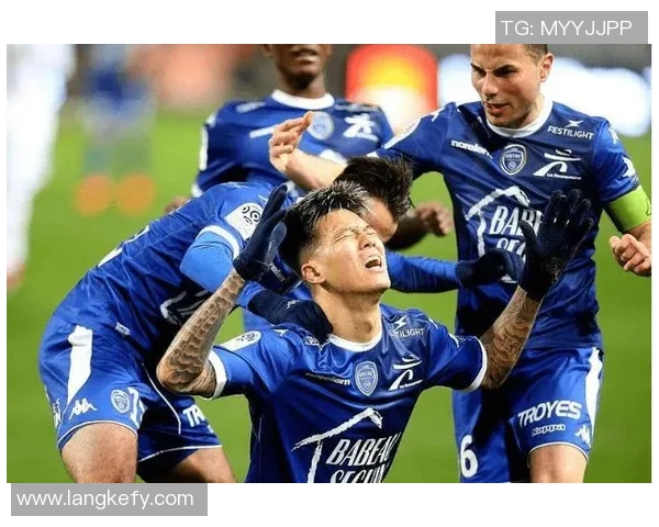 尼奥尔与南希的精彩对决分析及赛季前瞻展望