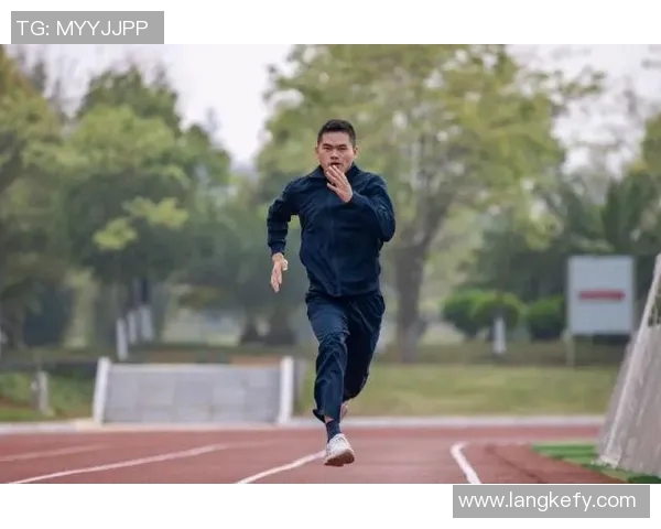 深圳滑板队的灵活性与创新精神探索之旅 深圳滑板队的灵活性与创新精神探索之旅